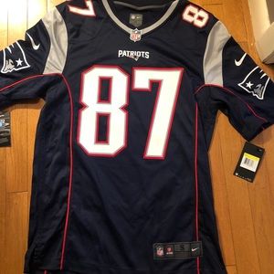 Never worn Gronk Patriots jersey (mens small)